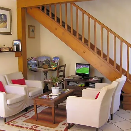 فندق مبيت وإفطار Au Petit Bonheur 3*